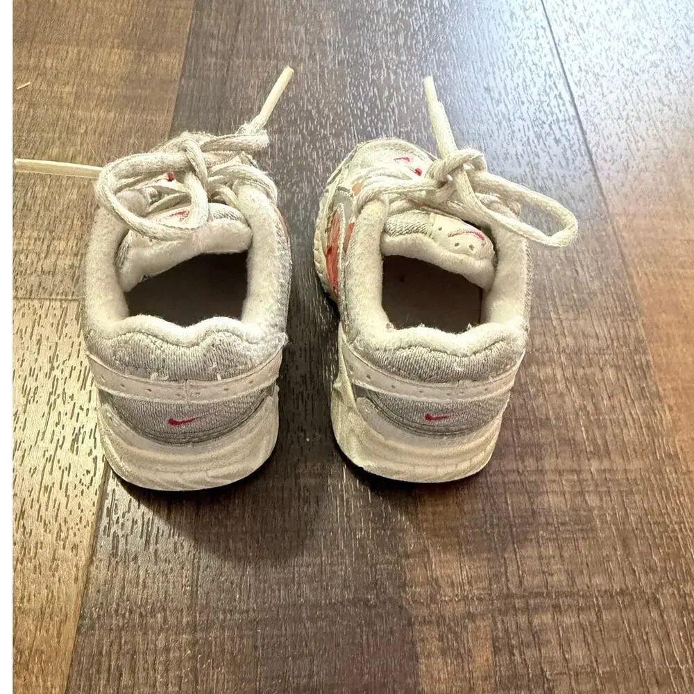 Nike Baby Sneakers Pink Gray Toddler Size 2.5C Athletic Shoes